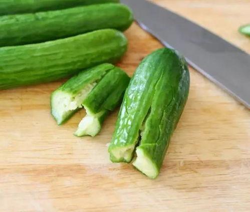 鸡吃瓜有营养吗,鸡吃瓜的营养价值与适宜性探讨